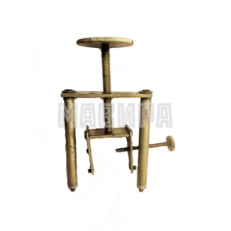 Приспособление для фокусировки прожектора